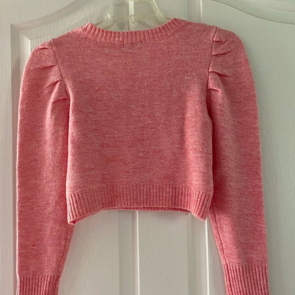 Pink long sleeve crop top
